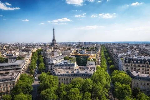 Eiffel Tower from Arc de Triomphe Eiffel tower viewed from top of Arc de T... Stock-Fotos