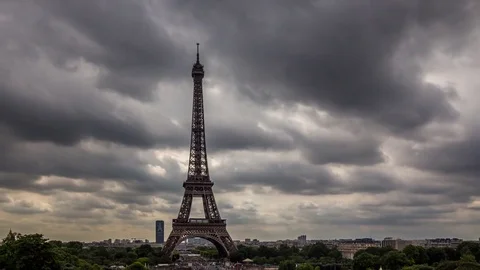 The Eiffel Tower on a cloudy day Stockbeeldmateriaal 79954465