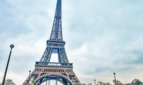 The Eiffel Tower on a cloudy winter day - Paris 写真素材