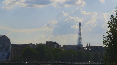 Eiffel Tower in the Distance 스톡 동영상 127268118