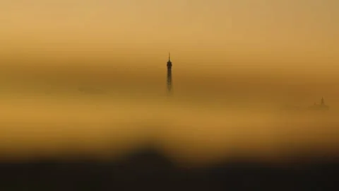Eiffel tower in the fog Stock Footage 340201652