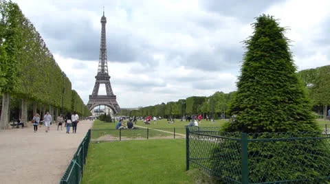 The Eiffel Tower Video stock 25177760