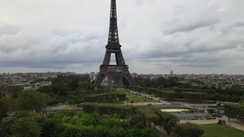 EIFFEL TOWER Stock Footage 162010416