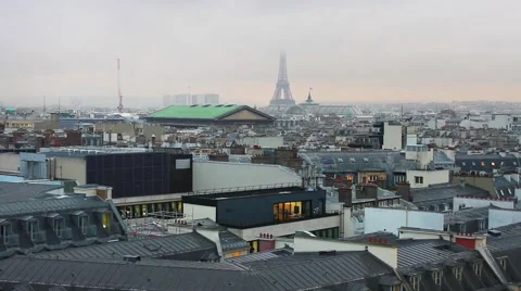 Eiffel Tower Light Performance Show. Stockbeeldmateriaal 57730109