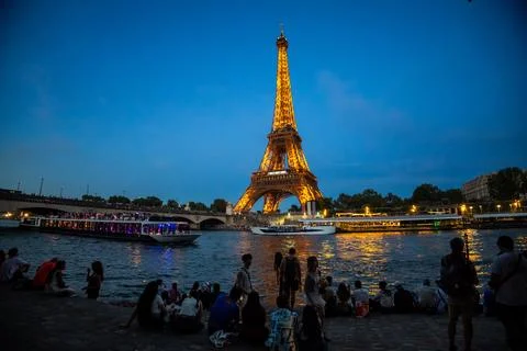 Eiffel Tower lights a message to support Paris, France - 30 May 2025 Stock Photos