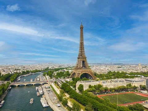Eiffel Tower or Tour Eiffel in an aerial view in Paris, France Stock-Fotos