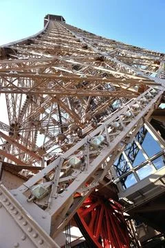 Eiffel tower in paris at day Eiffel Tower in Paris against a dramatic blue... Foto stock