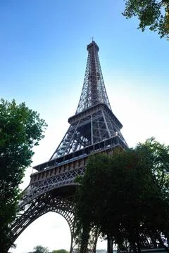 Eiffel tower in paris at day Eiffel Tower in Paris against a dramatic blue... Fotos Stock