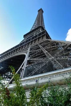 Eiffel tower in paris at day Eiffel Tower in Paris against a dramatic blue... 스톡 사진