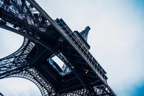 The Eiffel Tower in Paris. Stockfoto's