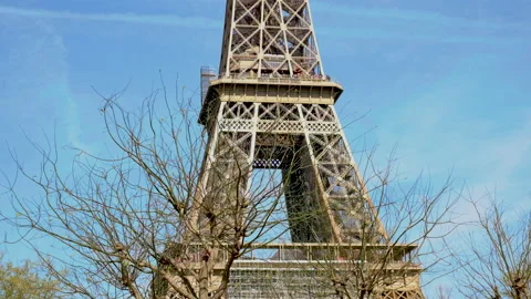 Eiffel tower in paris spring. Selective focus. Stock Footage 191670514