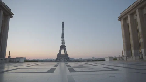 Eiffel Tower Paris Sunrise Empty Vide Coronavirus Confinement COVID19 04 Video stock 131256662