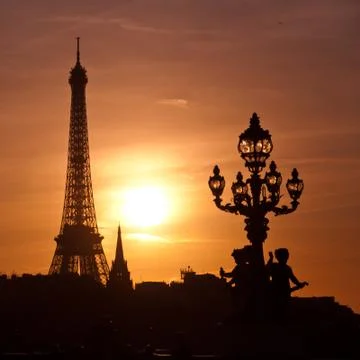 Eiffel tower in Paris  on sunset Foto stock