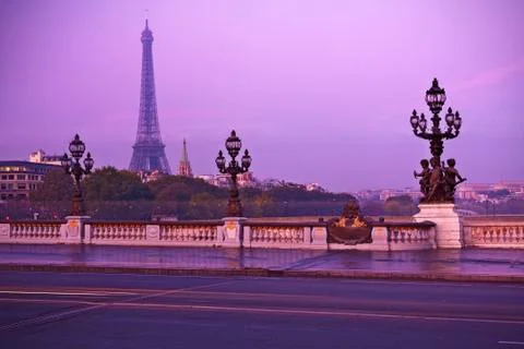 Eiffel tower in Paris at sunset Foto stock