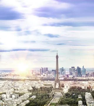 Eiffel tower in Paris at sunset. 스톡 사진