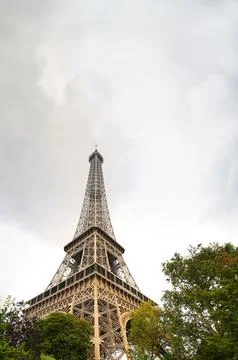 Eiffel tower in Paris at sunset. 스톡 사진