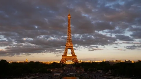 Eiffel Tower, Paris, sunset time lapse, 4k Stock Footage 77318585