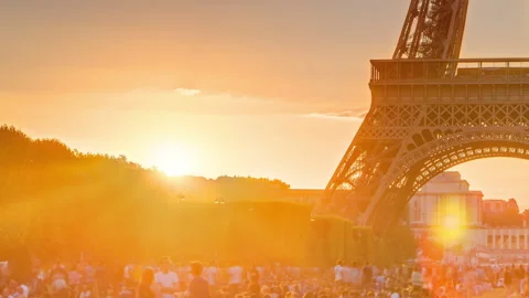 Eiffel Tower seen from Champ de Mars at sunset timelapse, Paris, France Stock Footage 276414271