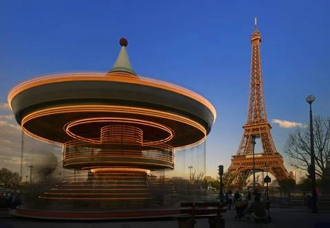 Eiffel Tower Spectacular Eiffel tower beautifully lit at night ,model rele... 스톡 사진