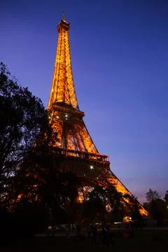 Eiffel Tower at twilight Stock Photos