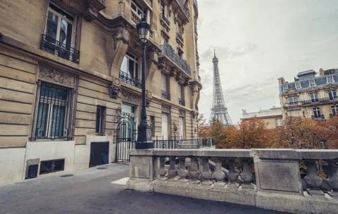 The Eiffel Tower view from the Avenue de Camoens in paris, france Foto stock