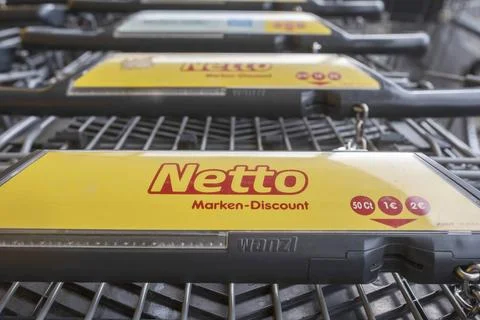  Einkaufswagen bei einer Netto Marken Discount Filiale *** Shopping trolle... Stock Photos
