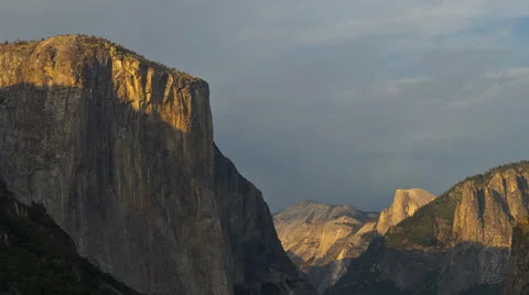 El capitan and half dome time lapse Stock Footage 26439554