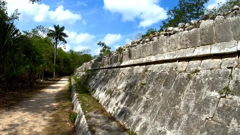 El Castillo ancient Mayan Pyramid Chichen Itza Mexico Stock Footage 112903399