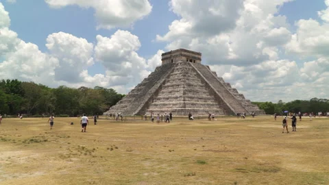El Castillo or Kukulkan temple in ancient Mayan city of Chichen Itza, Mexico Stock Footage 158686010