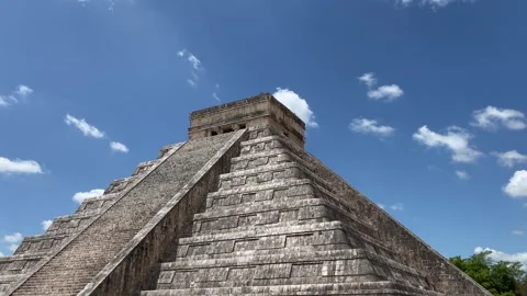 El Castillo or Temple of Kukulkan pyramid, Chichen Itza, Yucatan, Mexico Stock Footage 278553431
