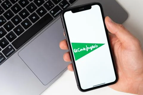 El Corte Ingles mobile application on the smartphone screen. Make purchases Stock Photos