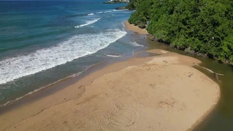 El limon river beach panorama 04 Stock Footage 329573922