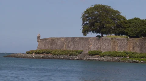 El Morro Castle - Paseo de La Princesa side 스톡 동영상 34485221