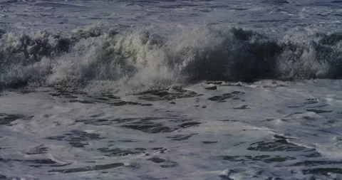 El Niño driven waves crash ashore on the beaches of Pacifica, California. Stock Footage 235146287