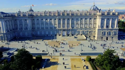 El Palacio Real de Madrid - Royal Palace of Madrid #1 Stock Footage 196234688