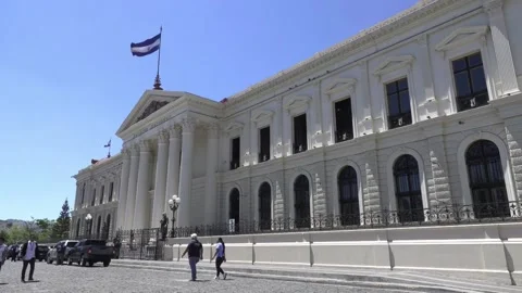 El Salvador promotes art program as a way to rehabilitate prisoners convicted of 스톡 동영상 330084990