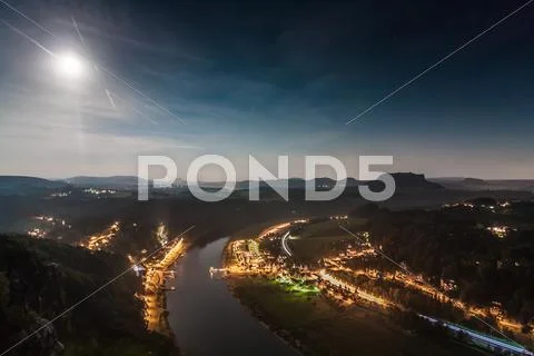 Elbe River at Elbe Sandstone Mountains Stock Photos