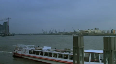 Elbe Ship and a seagull Stock-Footage 44722537