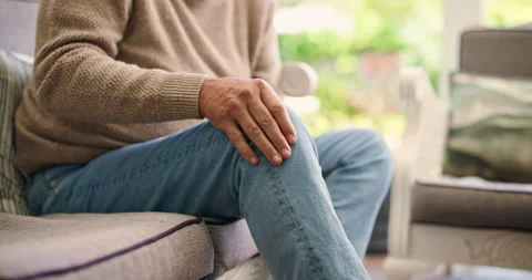 Elderly man, hands and knee pain with injury for arthritis, fibromyalgia or Stock Footage 326110688