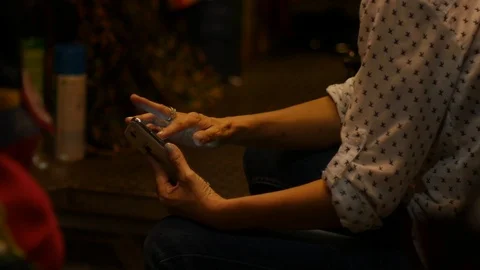 Elderly using mobile phone Video stock 89267947