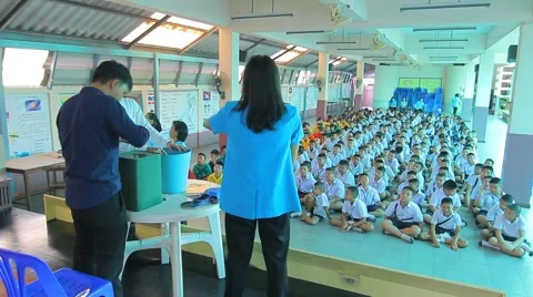 Election Leader Student in Elementary school, Teachers vote count Stock Footage 50735328