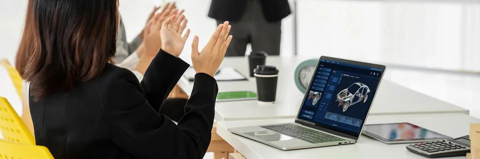 Electric car design software on computer screen show simulation blueprint snugly Stock-Fotos