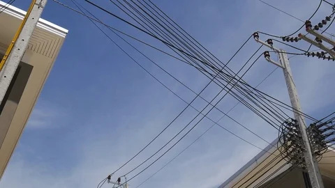 Electric city cable on lighting pole with blue sky 스톡 동영상 69894322