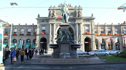 Electric city tram moving from the main train station of the Zurich Stock Footage 32280853