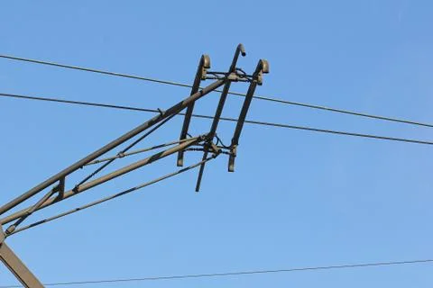 Electric connection between wire in air, and car Foto stock