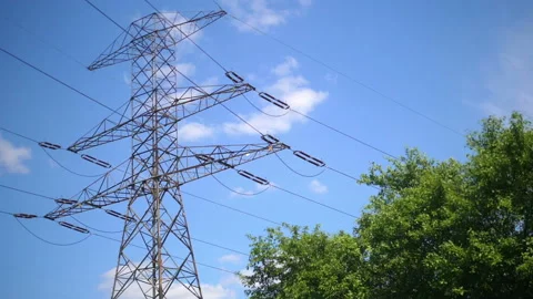 Electric high voltage pylon in slow motion Video stock 93003168