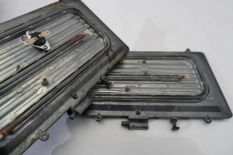 Electric Sandwich Maker Open for Maintenance- Foto stock