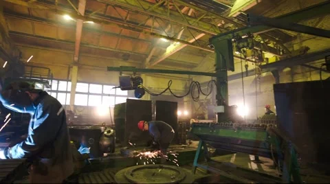 Electric welding in the workshop Video stock 46931790