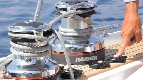 Electric winch pulling ropes Stock Footage 71833032