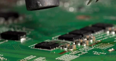 Electrical soldering circuit pcb board solder repair engineering device Stock-Footage 336585393